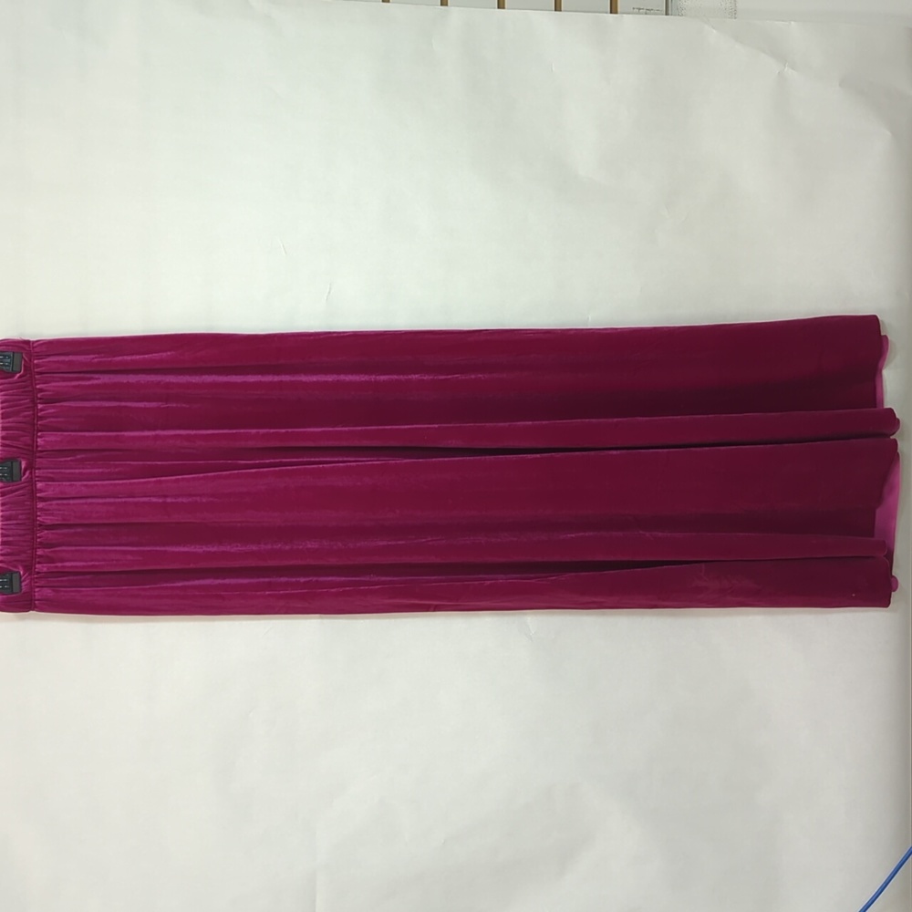 NWOT -Womens Fashion Cranberry Velour Elastic Waist Skirt